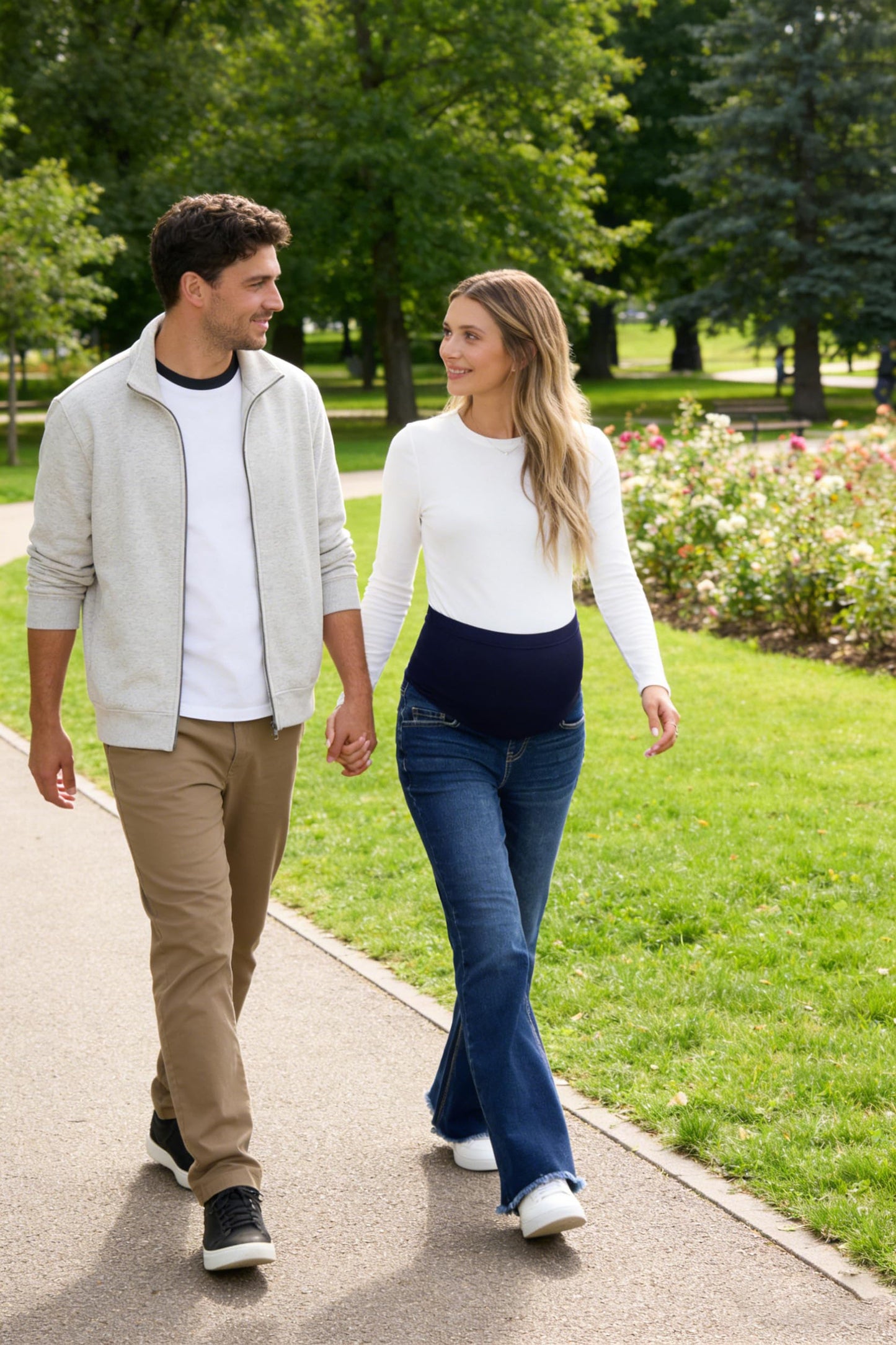 BLENCOT Maternity Jeans for Women Over Belly Pregnancy Pants Comfy Pregnant Jeans Flare Denim Jeans with Pockets