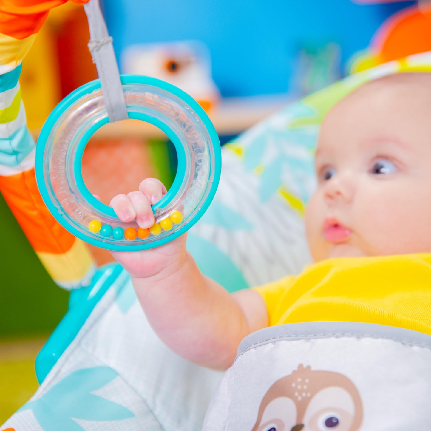 Bright Starts Baby Bouncer Soothing Vibrations Infant Seat - Removable -Toy Bar, Nonslip Feet, 0-6 Months Up to 20 lbs (Safari Fun)