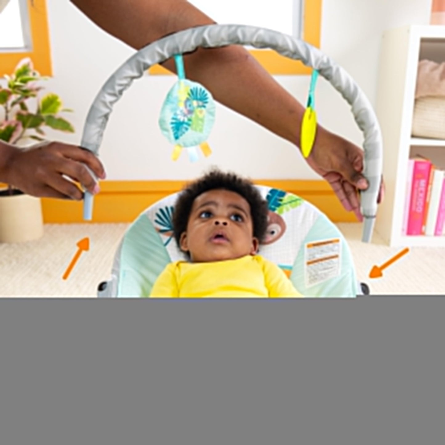 Bright Starts Baby Bouncer Soothing Vibrations Infant Seat - Removable -Toy Bar, Nonslip Feet, 0-6 Months Up to 20 lbs (Safari Fun)