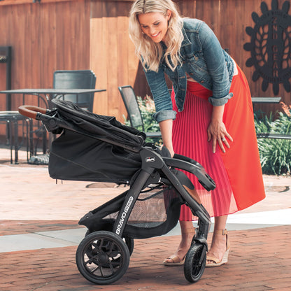 Chicco Bravo® 3-in-1 Trio Travel System, Bravo® Quick-Fold Stroller with KeyFit® 30 Infant Car Seat and Base, Car Seat and Stroller Combo | Parker