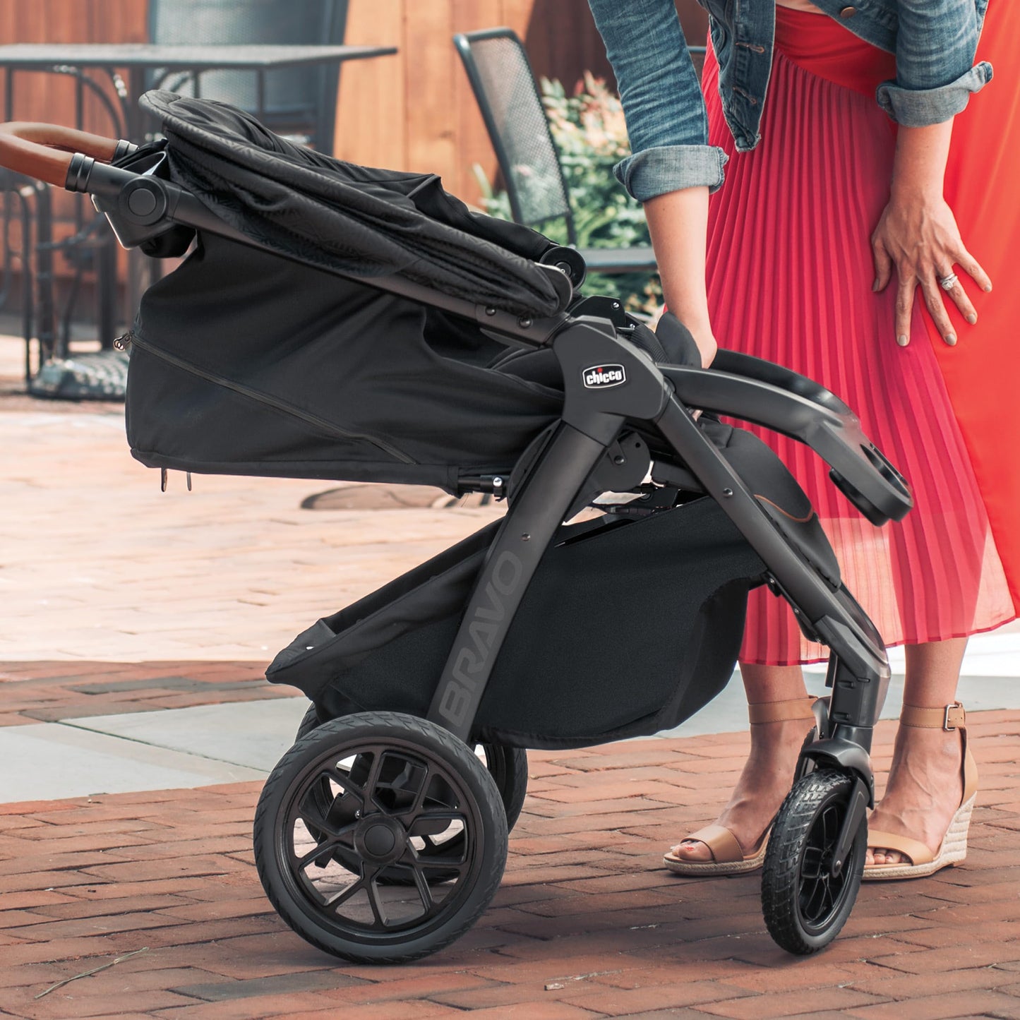 Chicco Bravo® 3-in-1 Trio Travel System, Bravo® Quick-Fold Stroller with KeyFit® 30 Infant Car Seat and Base, Car Seat and Stroller Combo | Parker