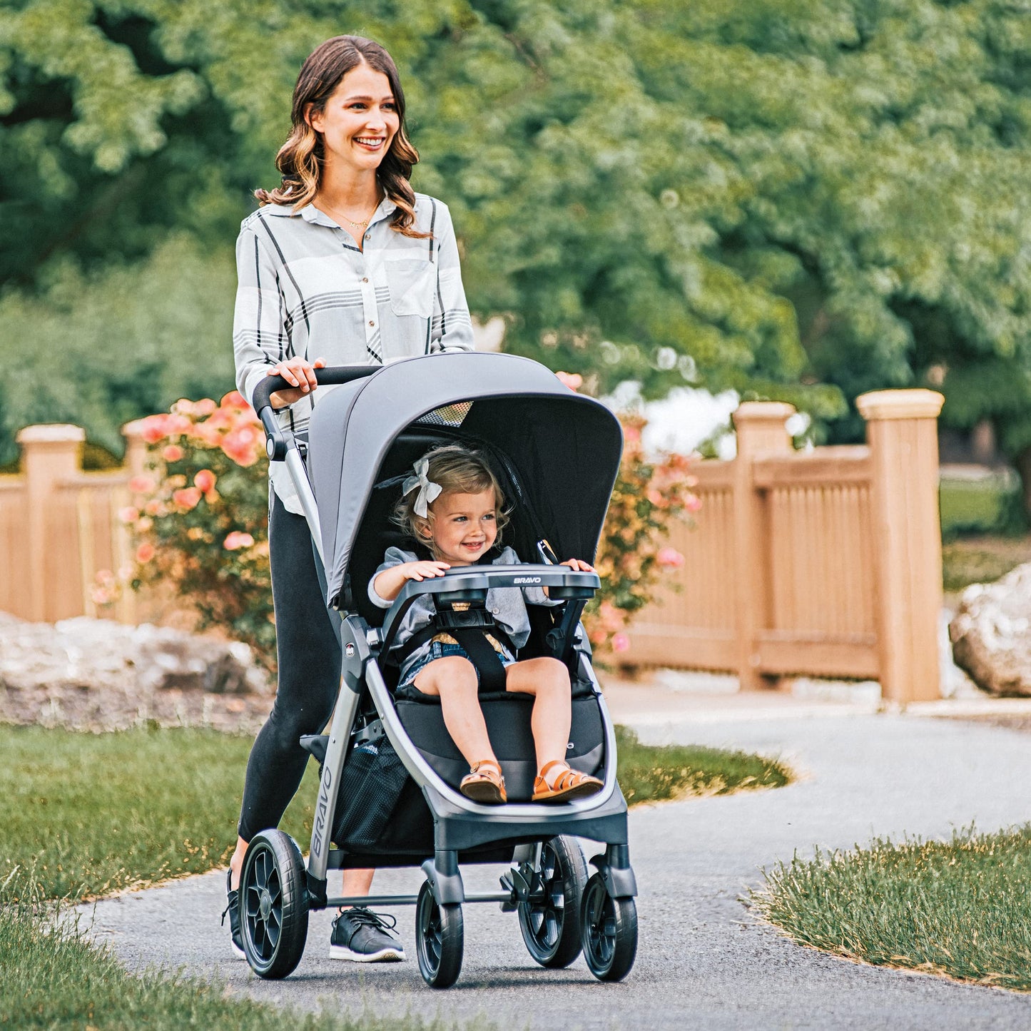 Chicco Bravo® 3-in-1 Trio Travel System, Bravo® Quick-Fold Stroller with KeyFit® 30 Infant Car Seat and Base, Car Seat and Stroller Combo | Parker
