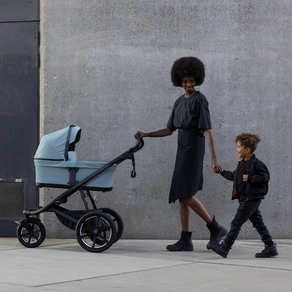 Thule Urban Glide 3 Single Child All-Terrain Stroller, Lightweight, Air-Filled Tires & Suspension, Integrated Hand Brake