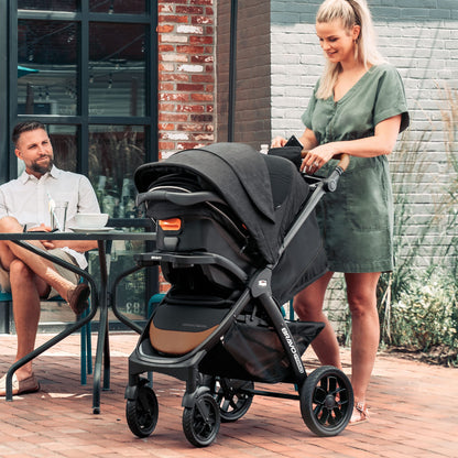 Chicco Bravo® 3-in-1 Trio Travel System, Bravo® Quick-Fold Stroller with KeyFit® 30 Infant Car Seat and Base, Car Seat and Stroller Combo | Parker