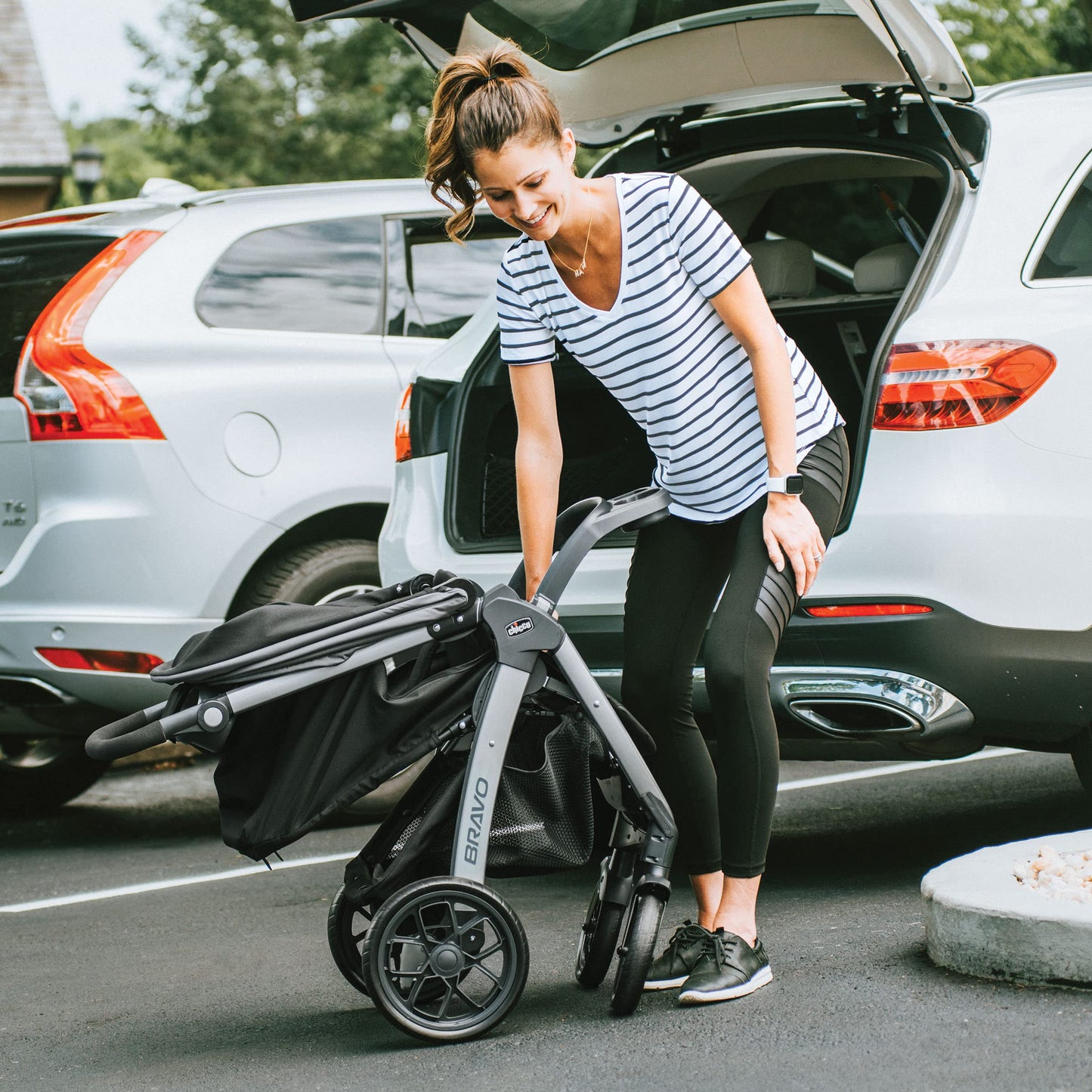 Chicco Bravo® 3-in-1 Trio Travel System, Bravo® Quick-Fold Stroller with KeyFit® 30 Infant Car Seat and Base, Car Seat and Stroller Combo | Parker