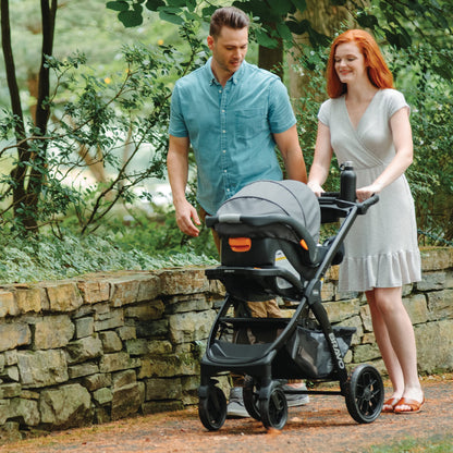 Chicco Bravo® 3-in-1 Trio Travel System, Bravo® Quick-Fold Stroller with KeyFit® 30 Infant Car Seat and Base, Car Seat and Stroller Combo | Parker