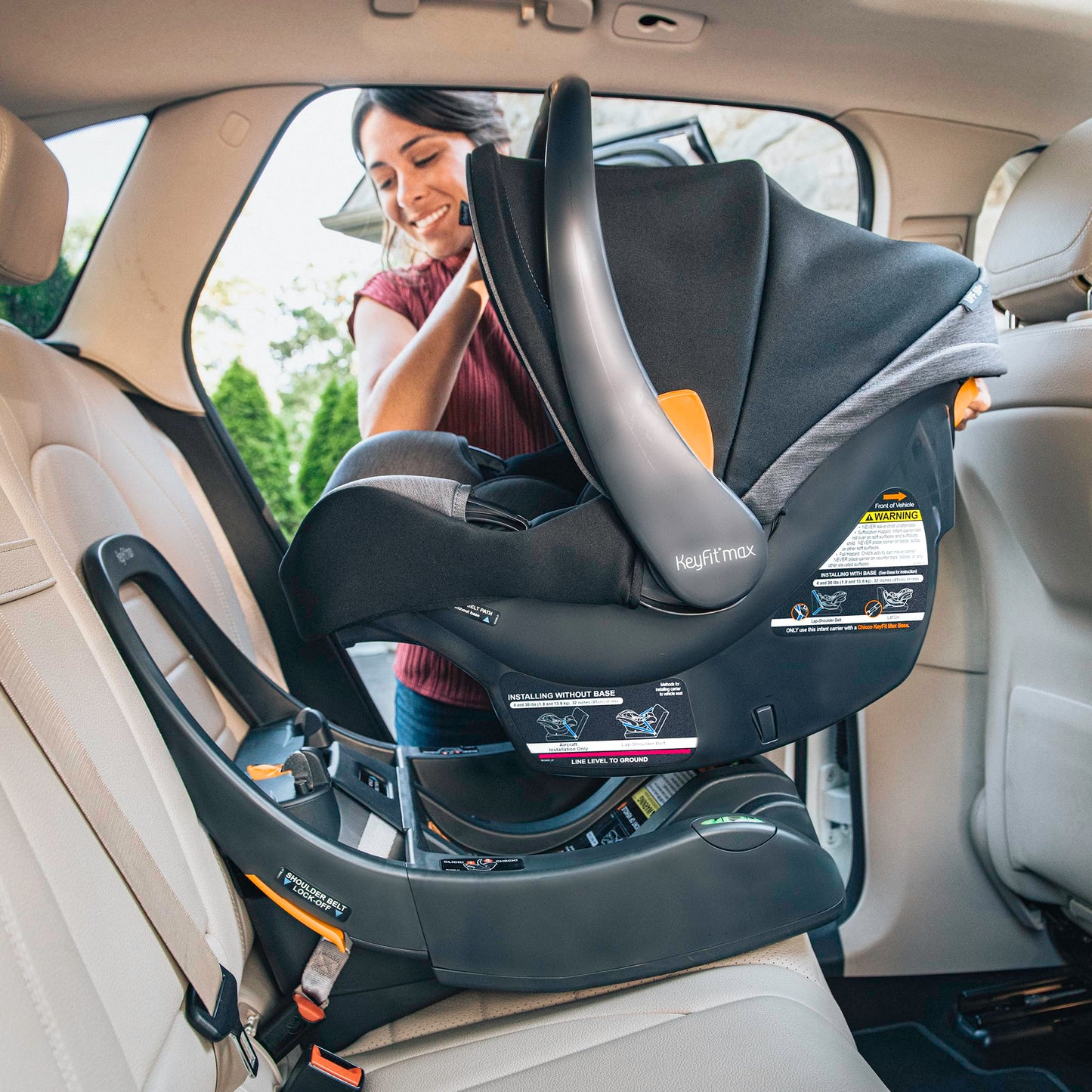 Chicco Bravo® 3-in-1 Trio Travel System, Bravo® Quick-Fold Stroller with KeyFit® 30 Infant Car Seat and Base, Car Seat and Stroller Combo | Parker
